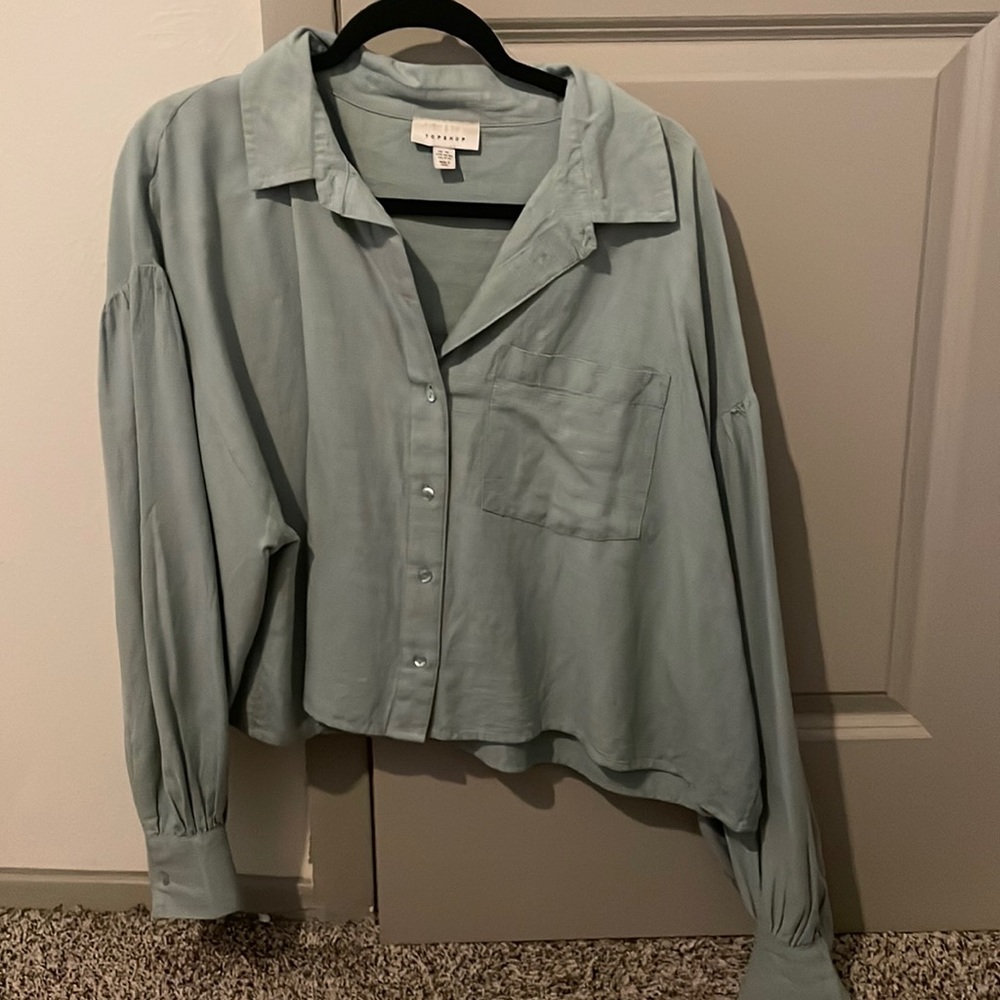 Balloon sleeve long sleeve button down shirt